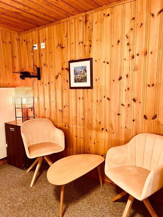 Rooms With Private Bathrooms Saas im Prattigau Eksteriør billede